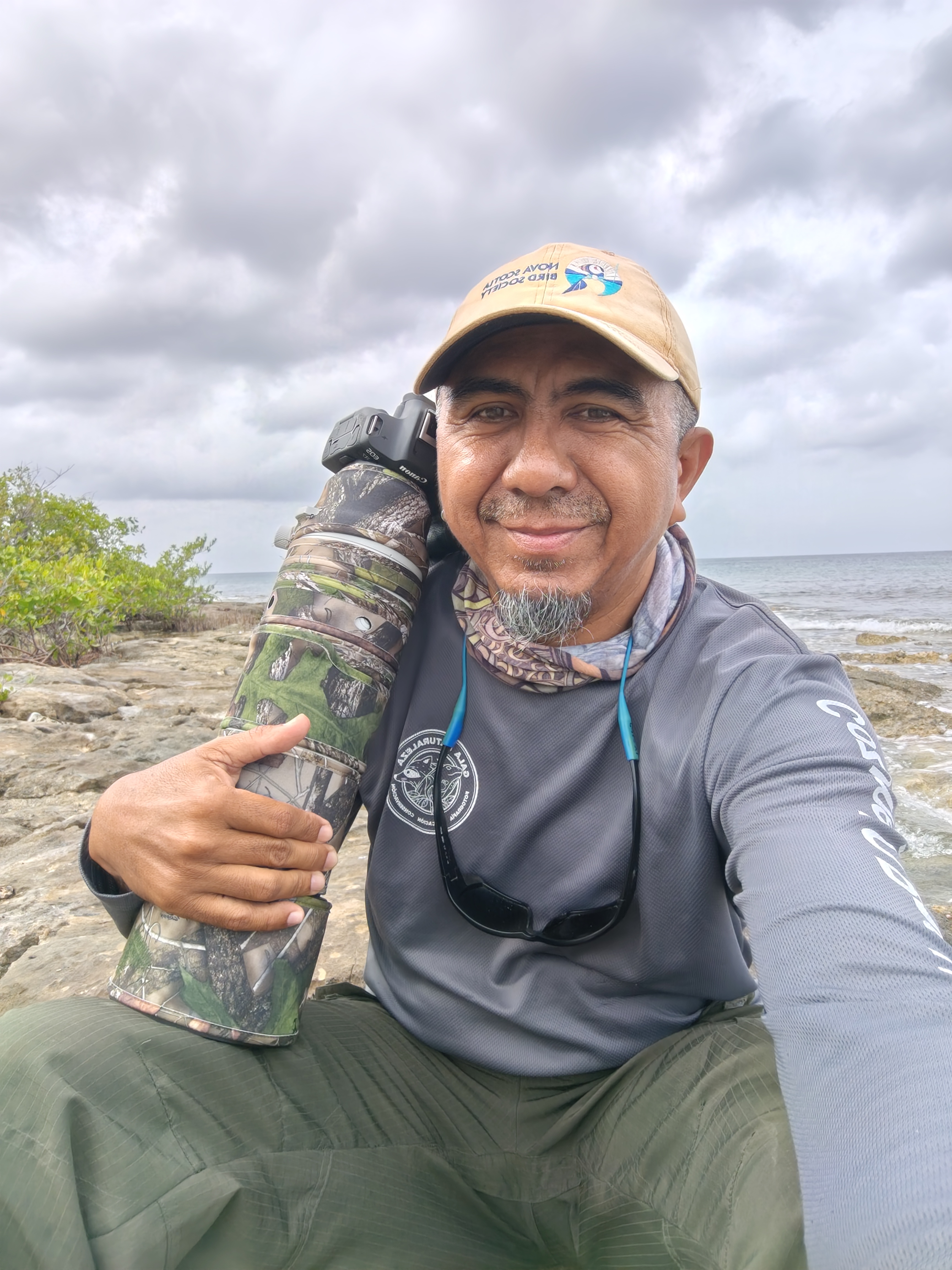 Elvis Jiménez, guía de naturaleza, observador de aves y fotógrafo de vida silvestre